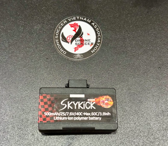 SỬ DỤNG PIN DRONE SOCCER AN TOÀN VÀ HIỆU QUẢ