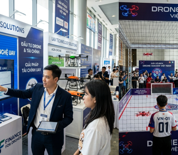 Drone Soccer: Giải Pháp Hiệu Quả Kiến Tạo Nguồn Nhân Lực UAV/Drone Hướng Tới "Nền Kinh Tế Tầm Thấp"